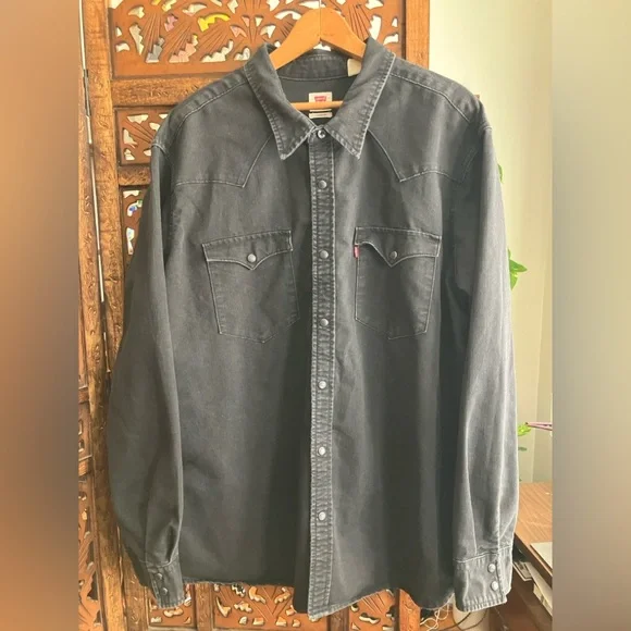 Levi’s faded black denim western shirt, snap button - Picture 1 of 8